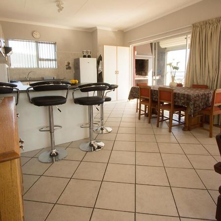 Apartamento Lekke Ekke Lambertʼs Bay Exterior foto